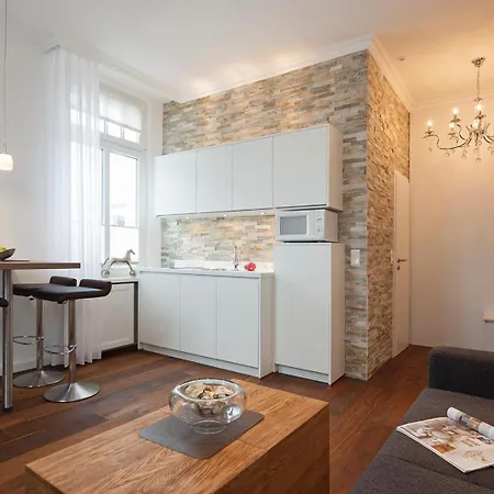 Friedrichstr 36 Whg 8 Apartment